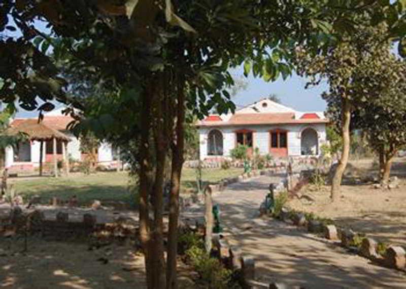 Mogli Resort Kanha Ngoại thất bức ảnh