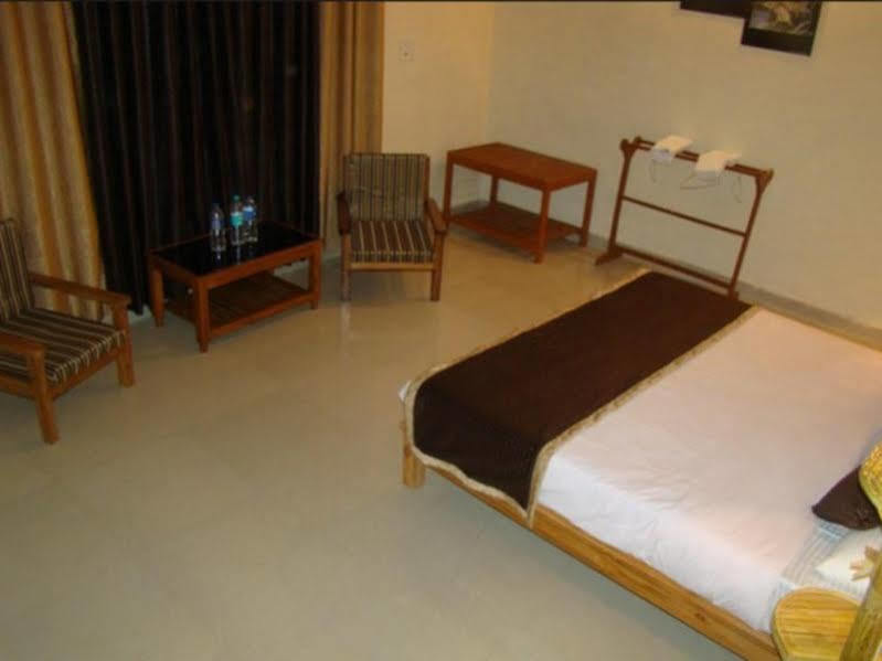 Mogli Resort Kanha Ngoại thất bức ảnh