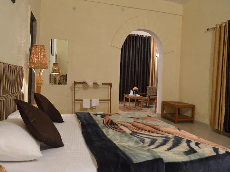 Mogli Resort Kanha Ngoại thất bức ảnh
