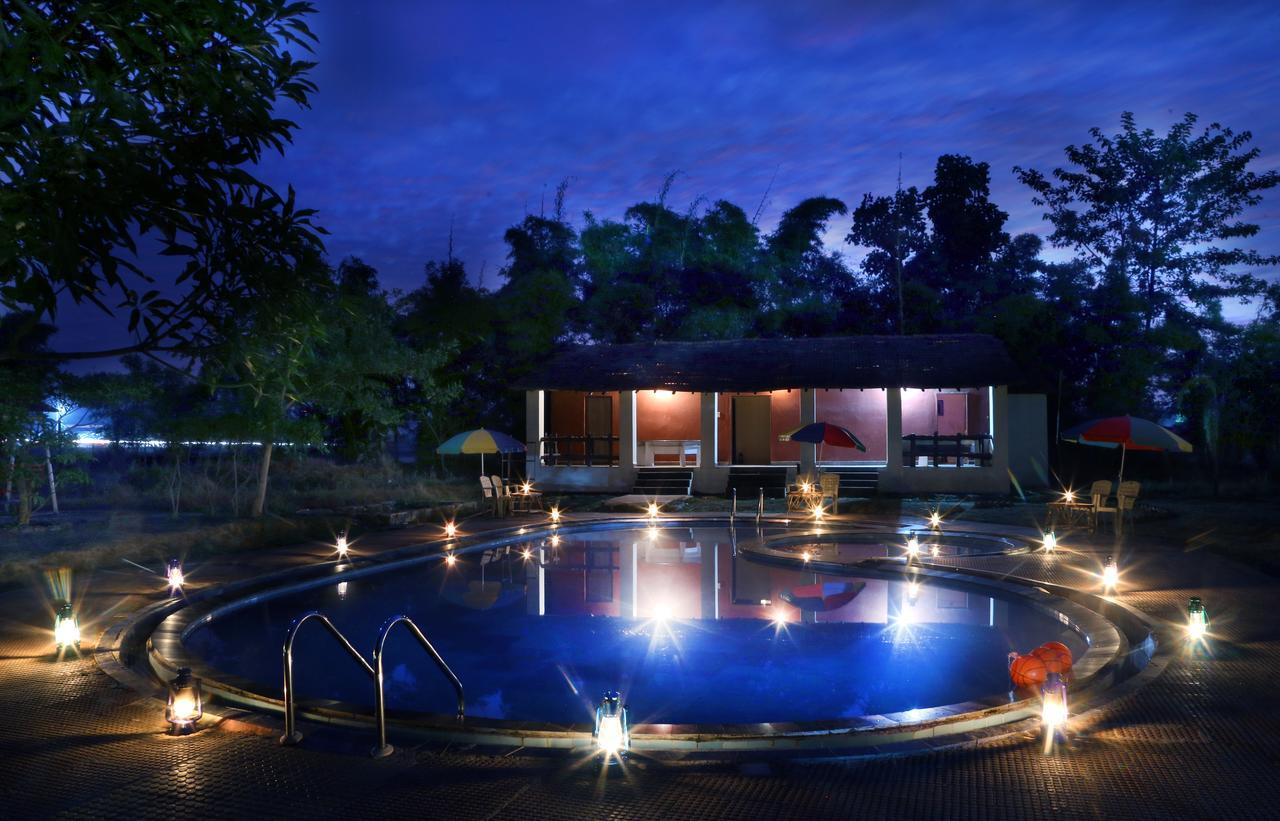 Mogli Resort Kanha Ngoại thất bức ảnh
