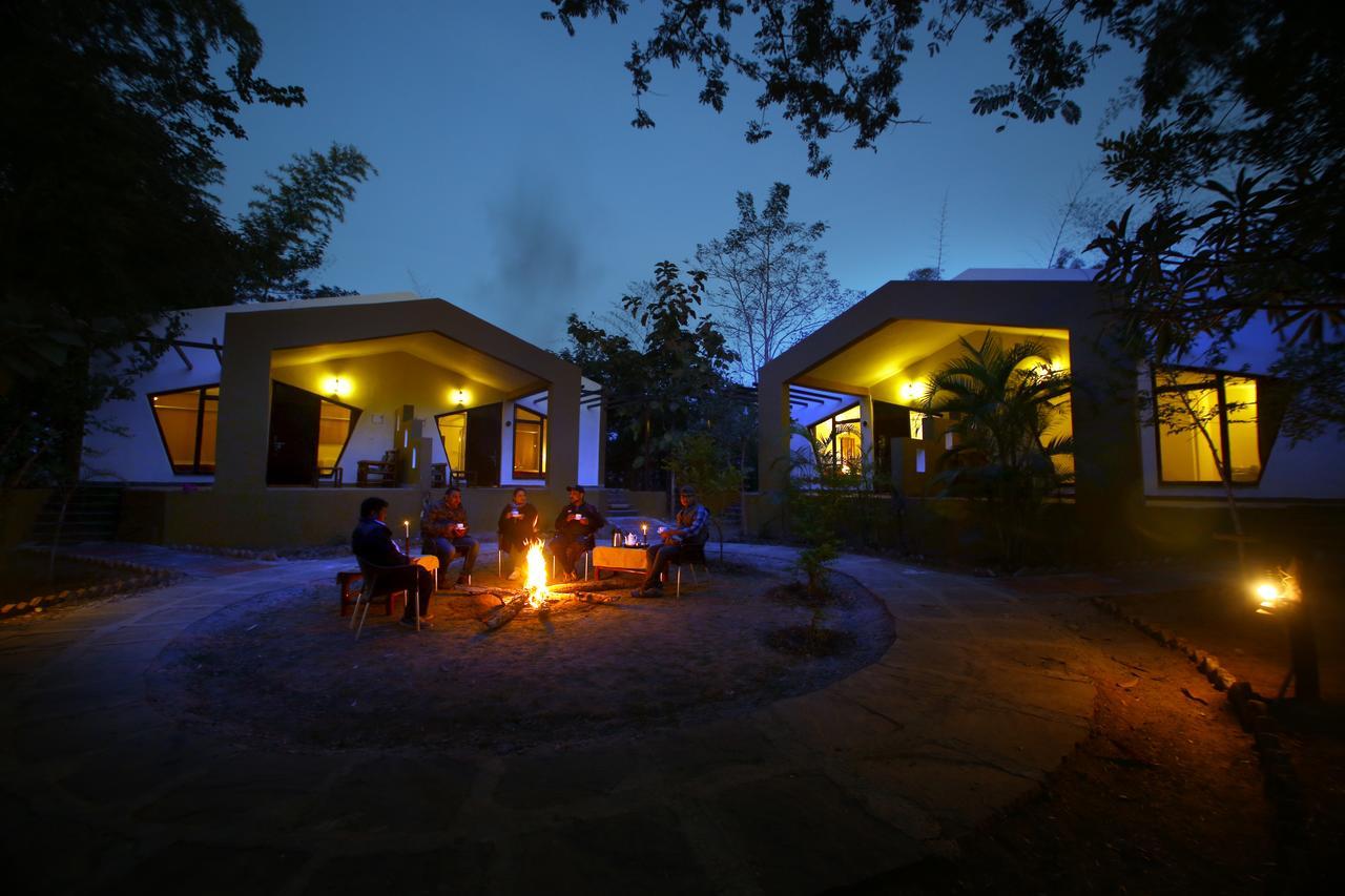 Mogli Resort Kanha Ngoại thất bức ảnh